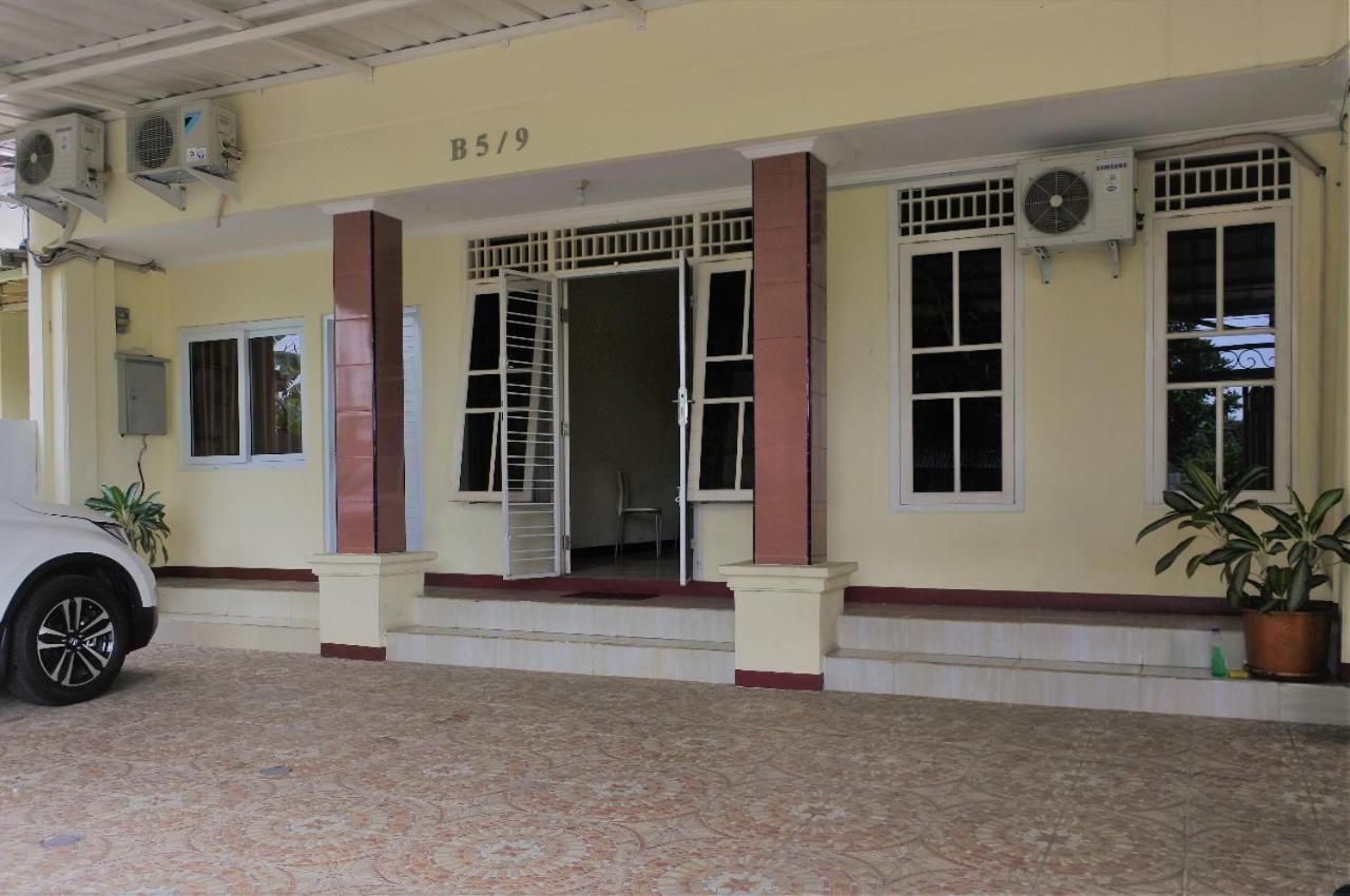 Hotel Aquina House Bogor Exteriér fotografie